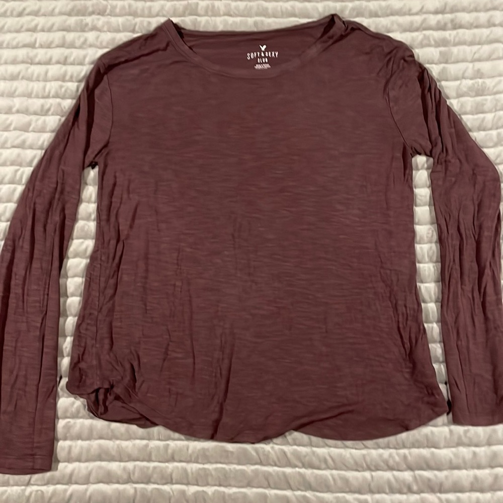 American Eagle long sleeve tee